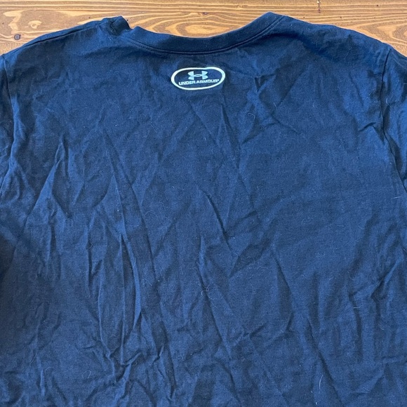 SOLD! UNDER ARMOUR | Youth (Loose) Cotton T-Shirt - GUC - Picture 3 of 3